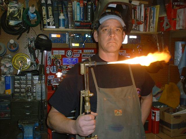 weld02.jpg (447183 bytes)